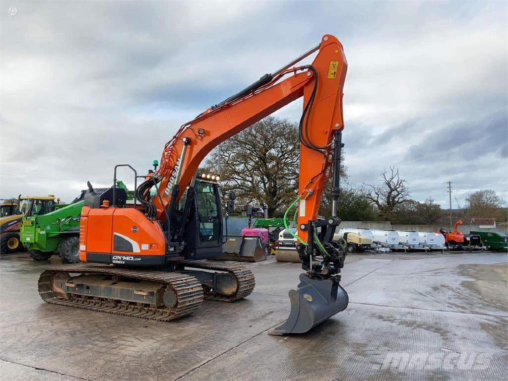Doosan DX140 LCR Kāpurķēžu ekskavatori