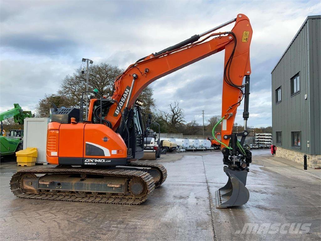 Doosan DX140 LCR Kāpurķēžu ekskavatori