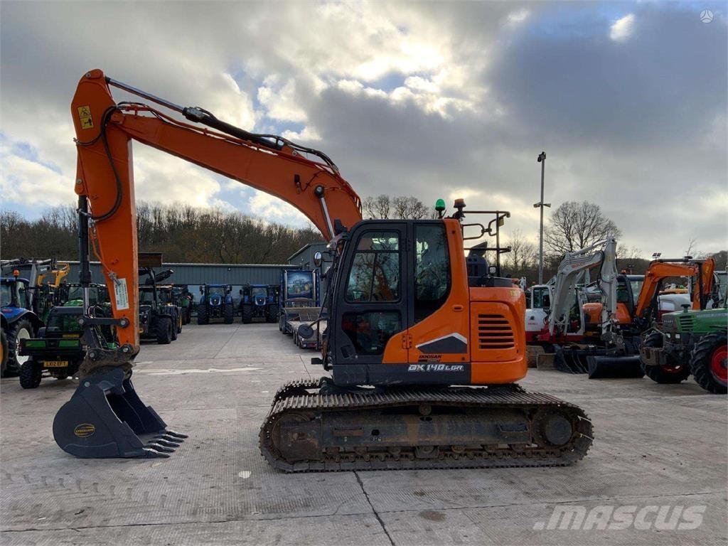 Doosan DX140 LCR Kāpurķēžu ekskavatori
