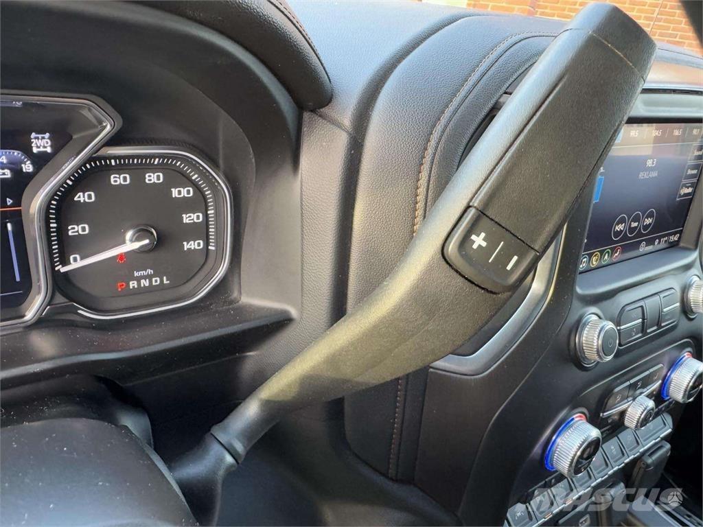 GMC  Automašīnas