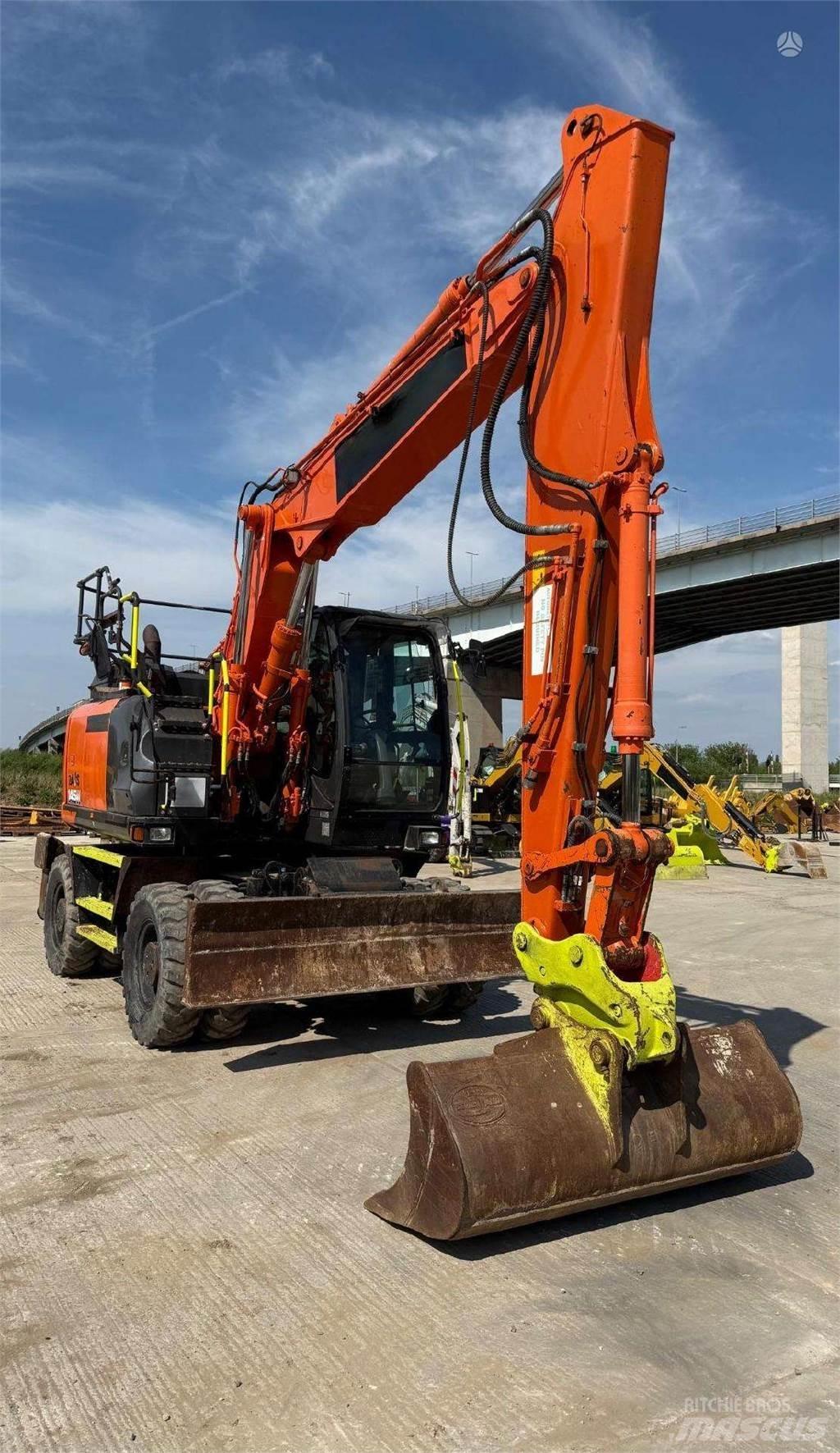 Hitachi ZX145W-6 Kāpurķēžu ekskavatori