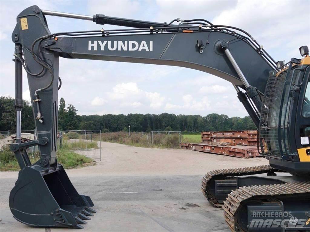 Hyundai R215 Kāpurķēžu ekskavatori