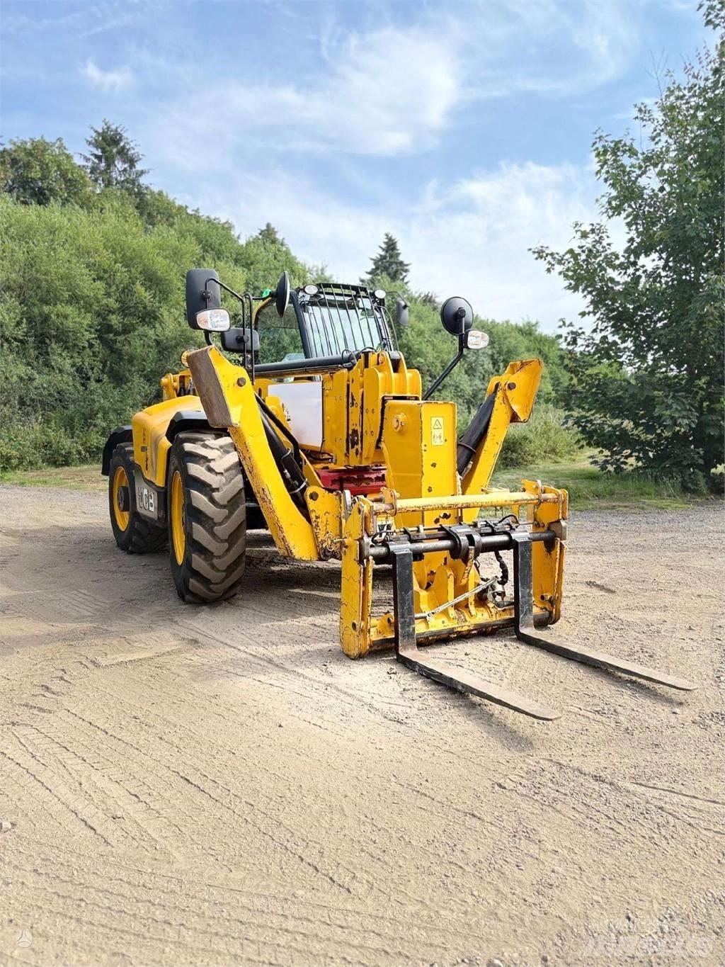 JCB 540-170 Teleskopiskie manipulatori