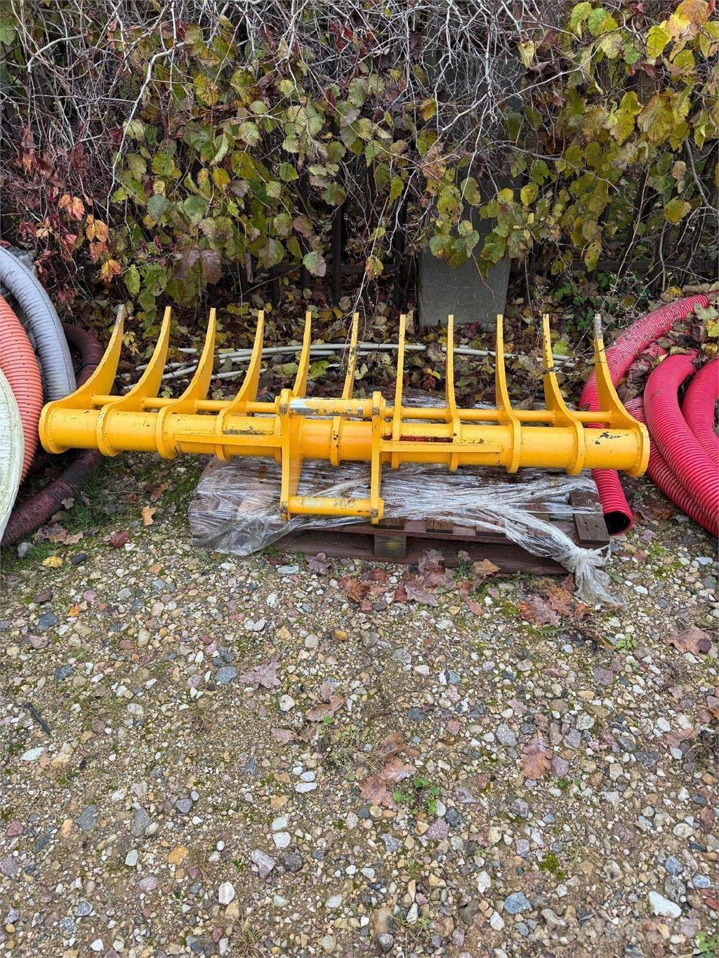 JCB JS145LR Kāpurķēžu ekskavatori