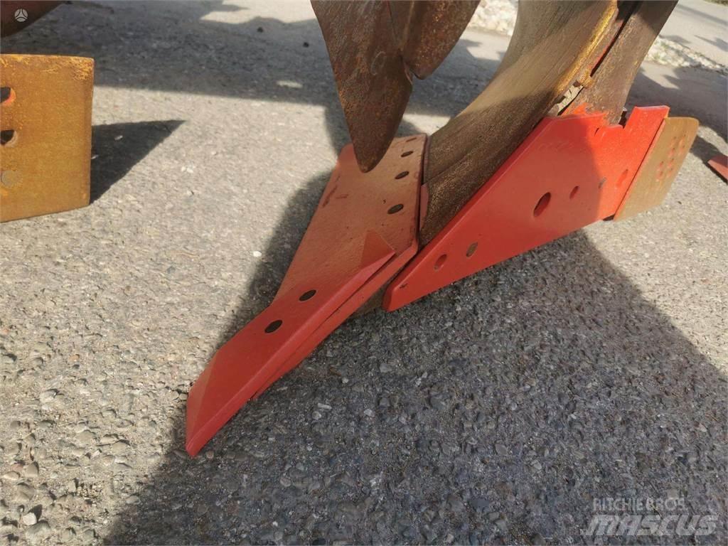 Kverneland F160 Parastie arkli