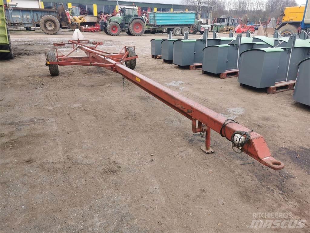 Laverda 3750 Ražas novākšanas kombaini