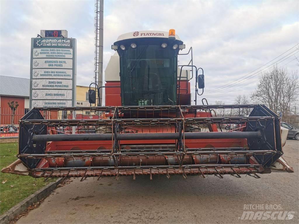Laverda 3750 Ražas novākšanas kombaini