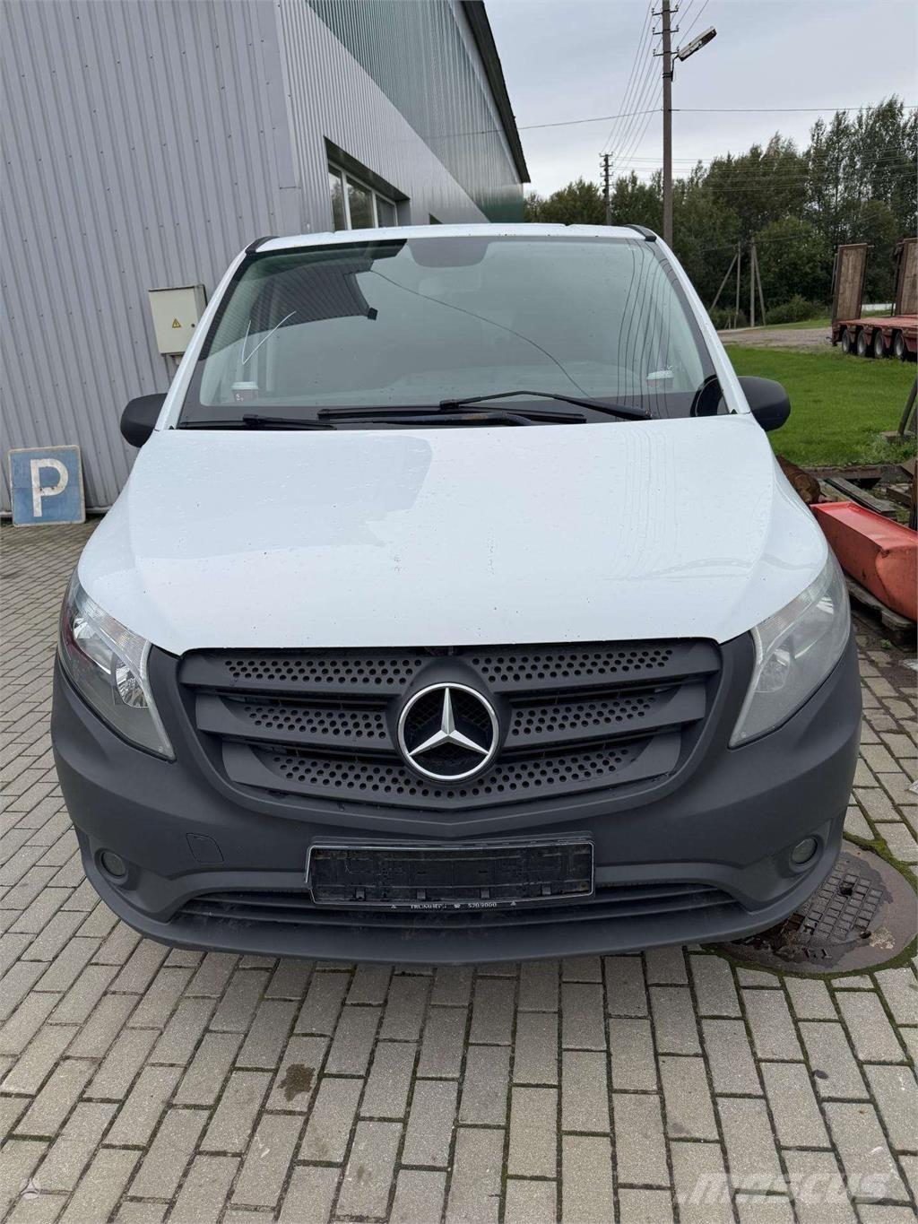 Mercedes-Benz  Automašīnas