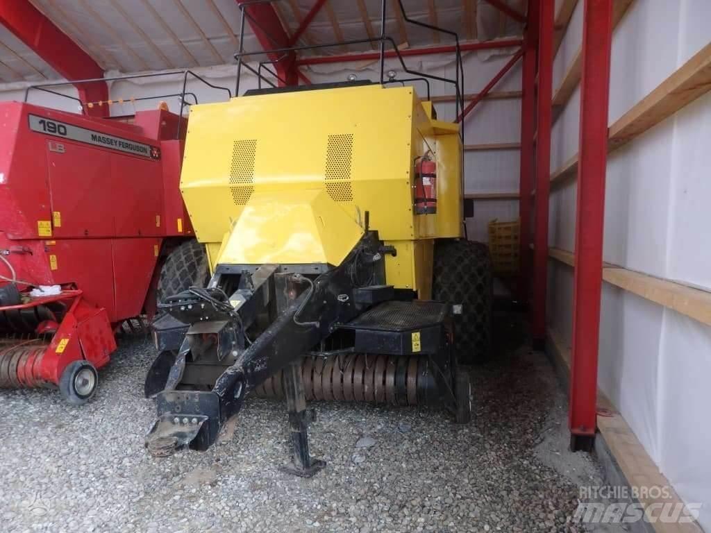 New Holland BB980 Rituļu preses