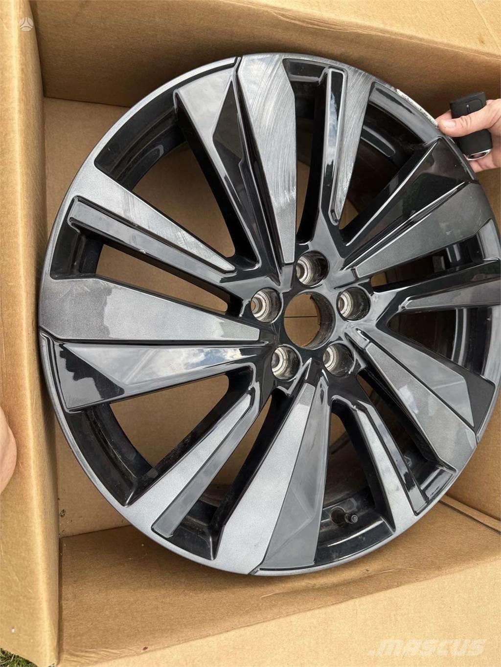 Peugeot 3008 Riepas, riteņi un diski