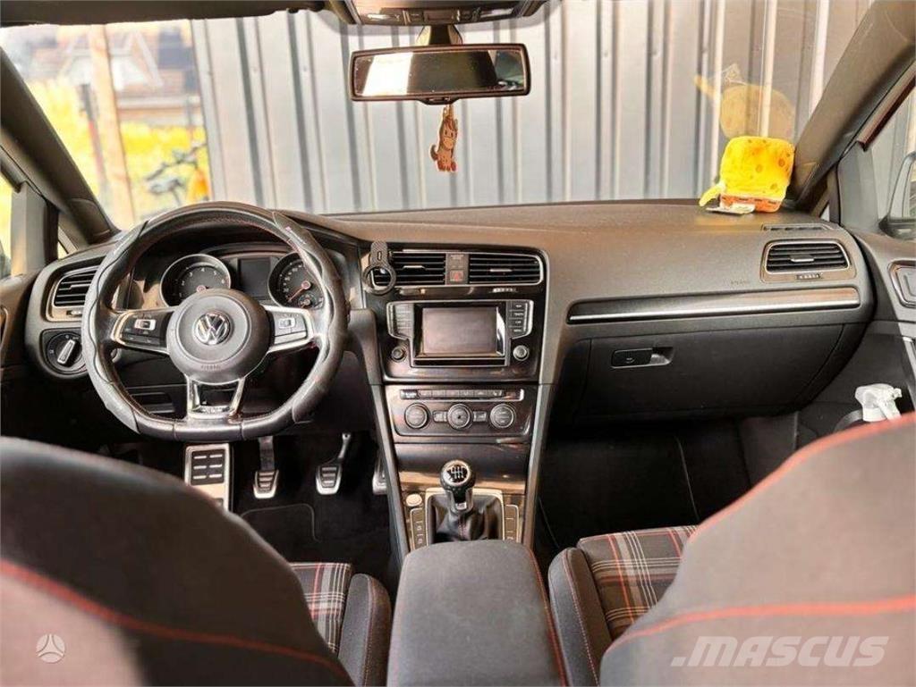 Volkswagen  Automašīnas