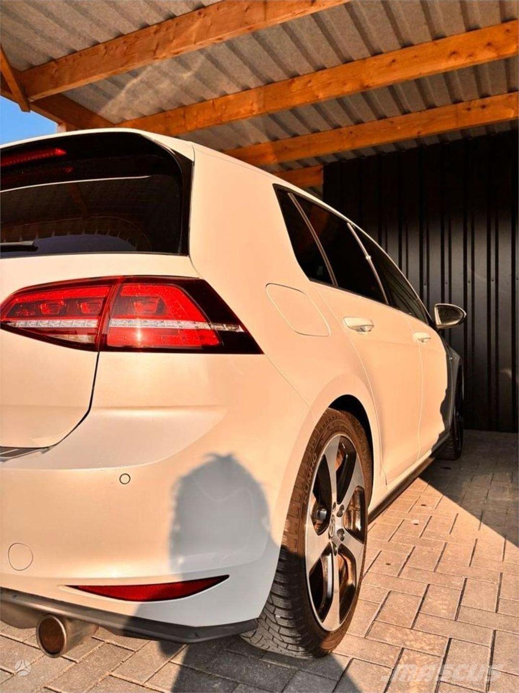 Volkswagen  Automašīnas