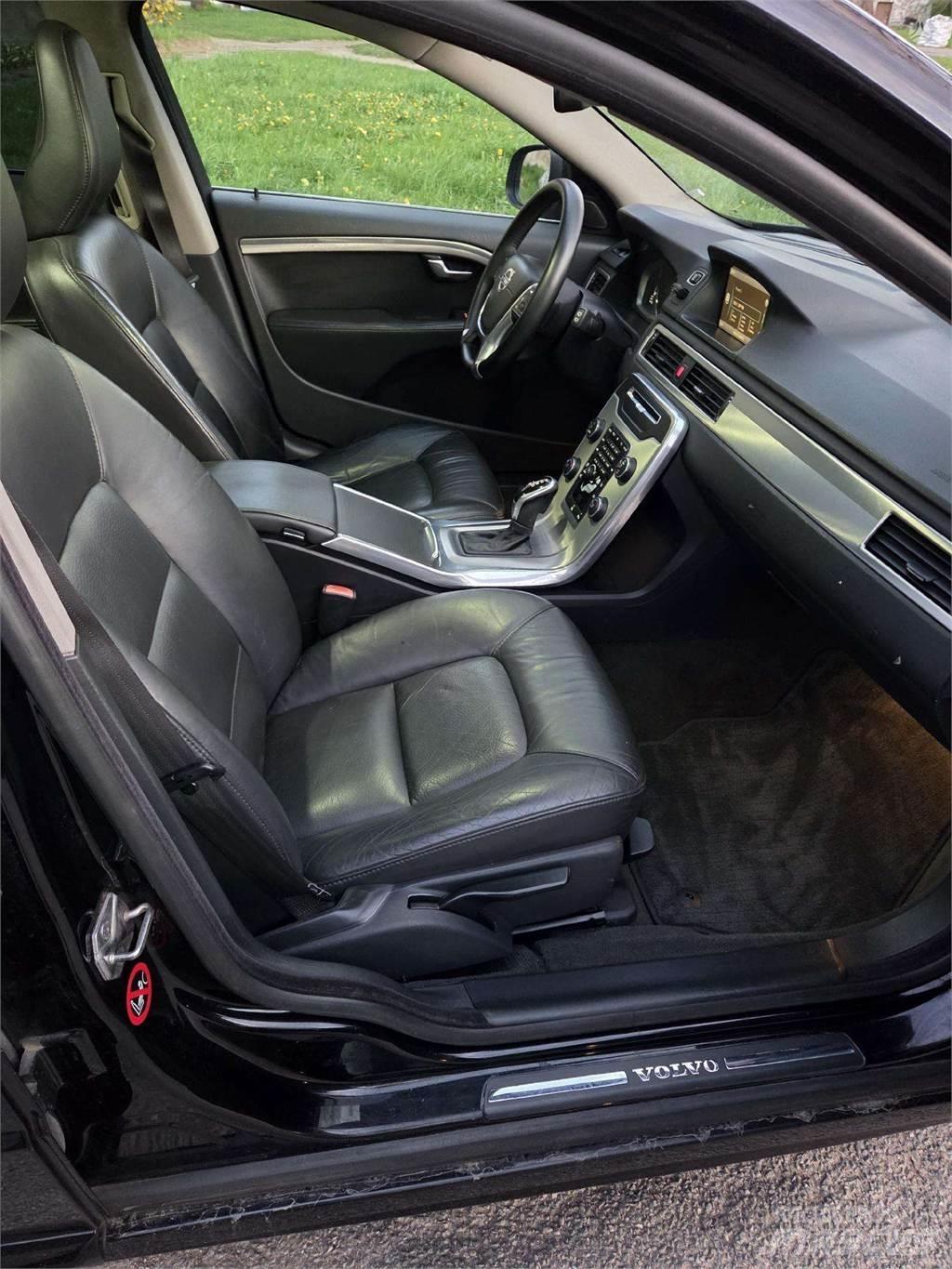 Volvo  Automašīnas