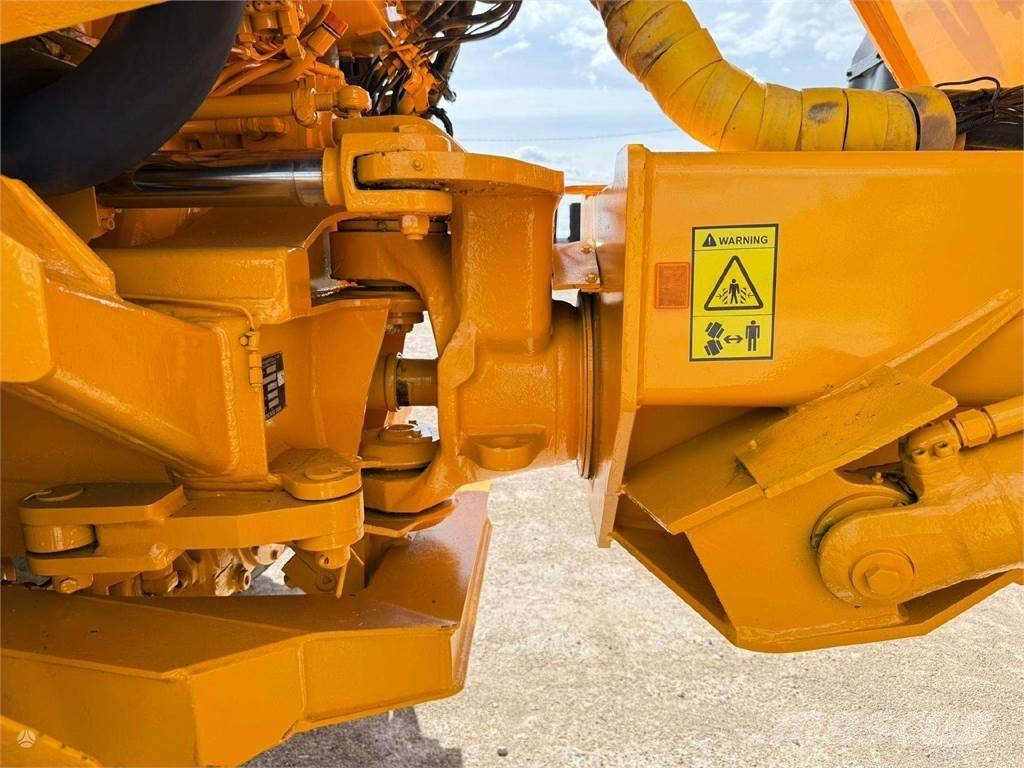 Volvo A25C Artikulētie pašizgāzēji
