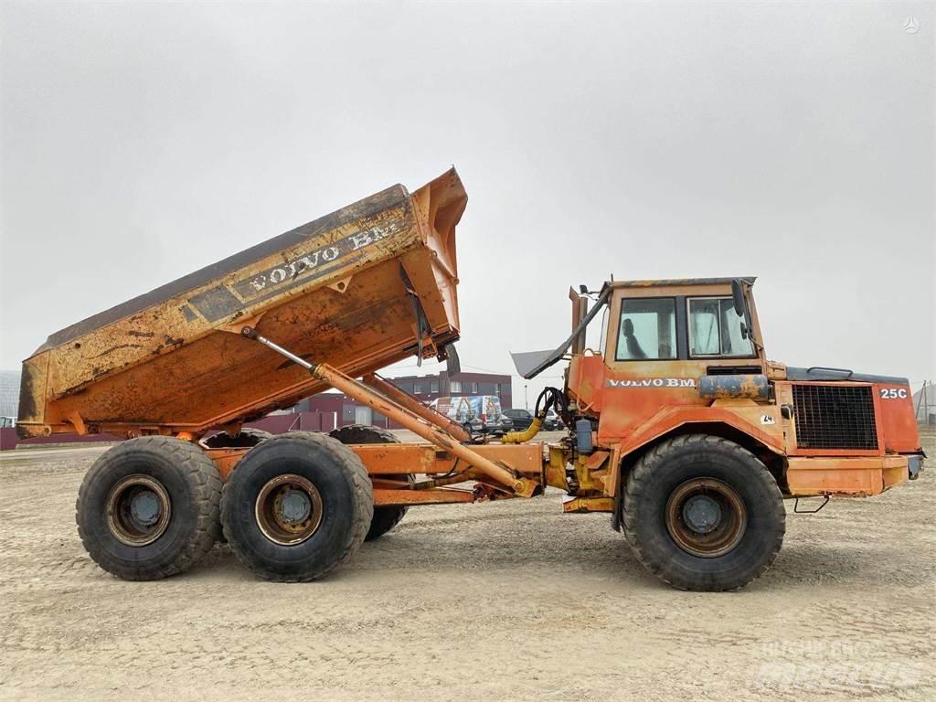 Volvo A25C , Nr.1 Artikulētie pašizgāzēji