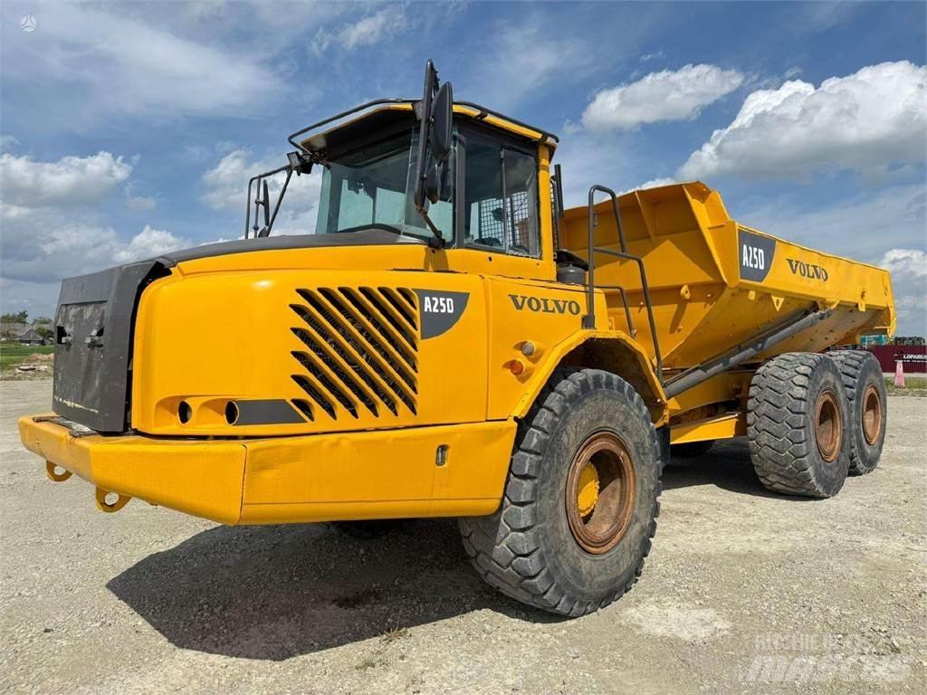 Volvo A25D Artikulētie pašizgāzēji