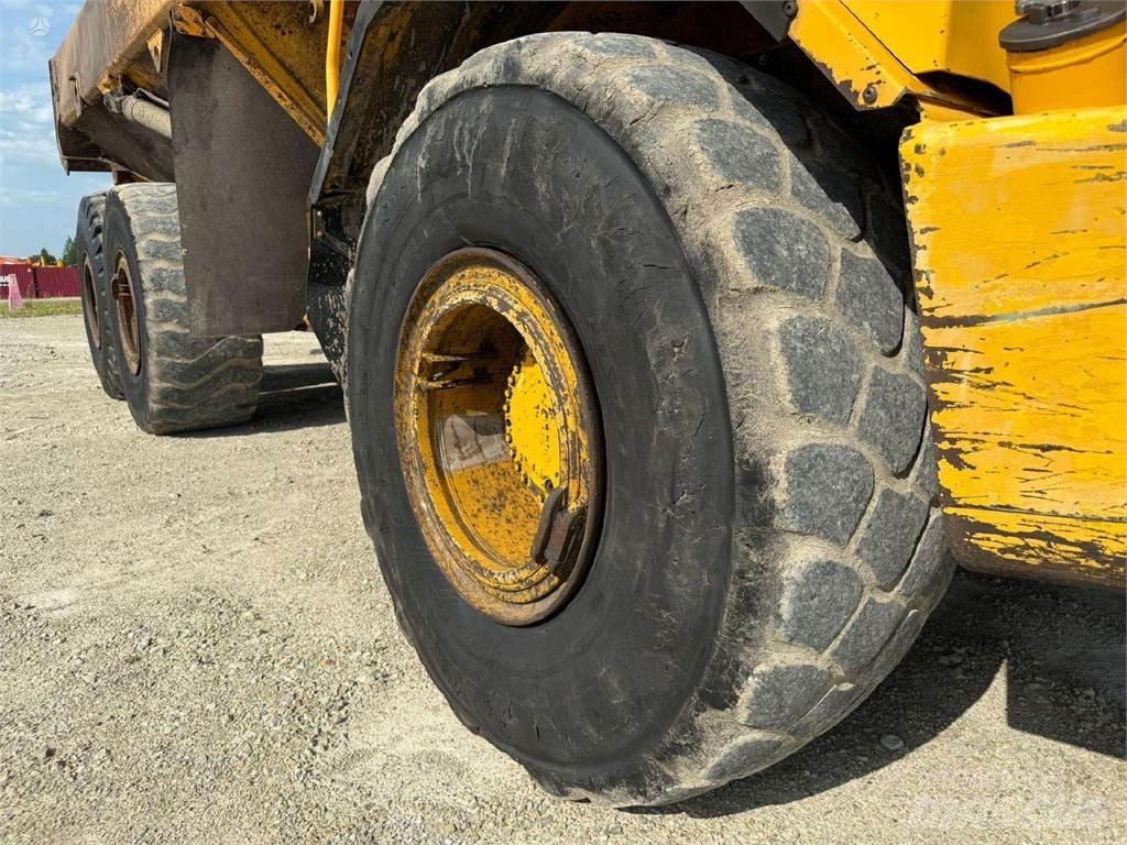 Volvo A25D Artikulētie pašizgāzēji