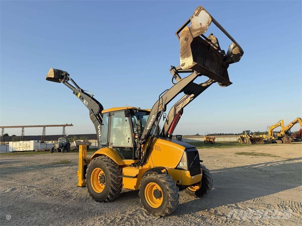 Volvo BL 71 Ekskavatori-iekrāvēji