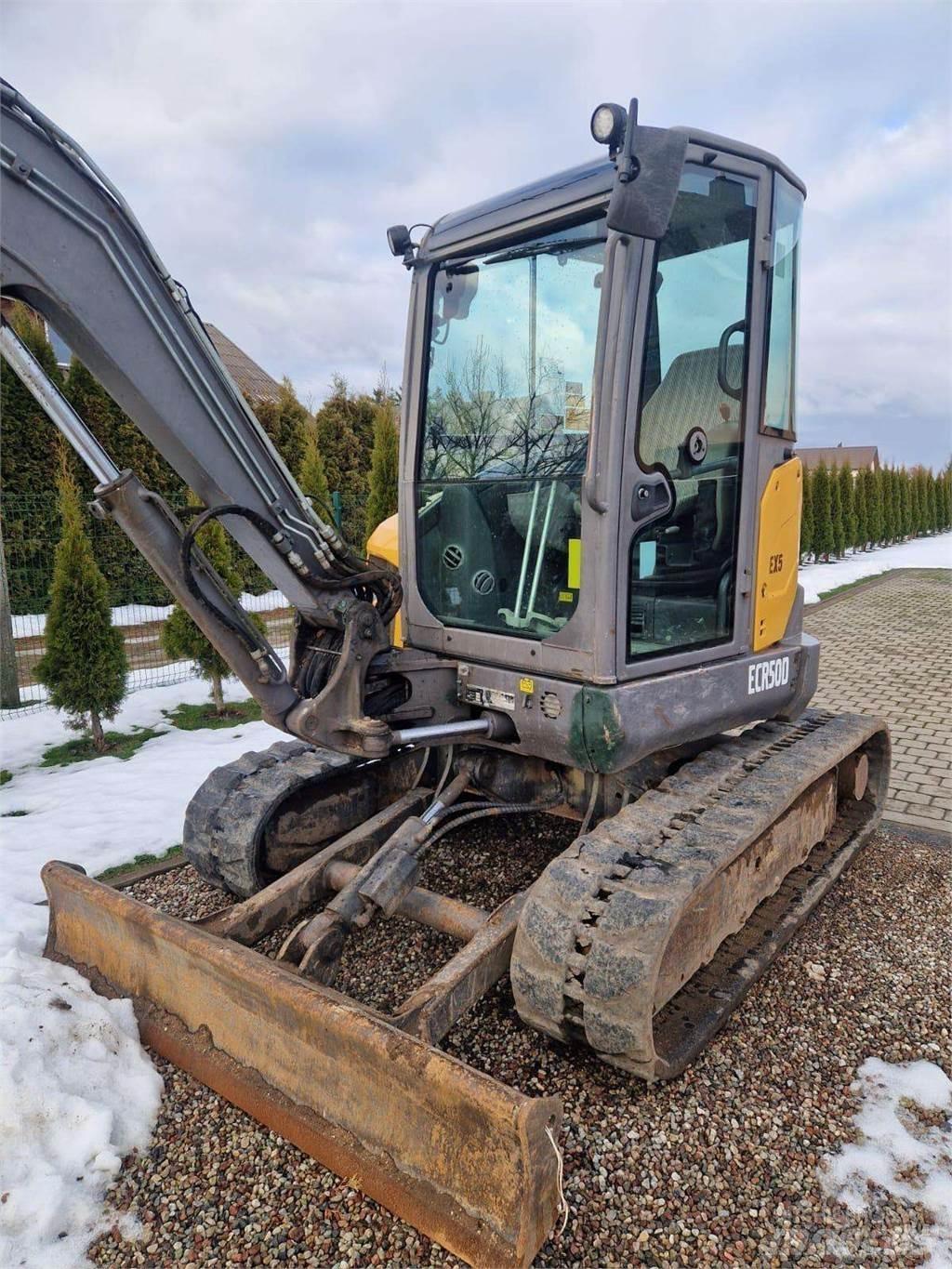 Volvo ECR50 Kāpurķēžu ekskavatori