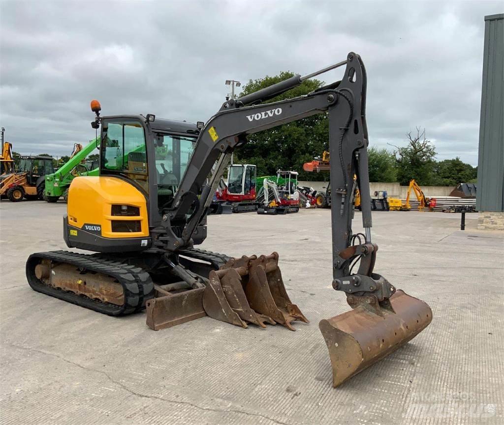 Volvo ECR50 Kāpurķēžu ekskavatori