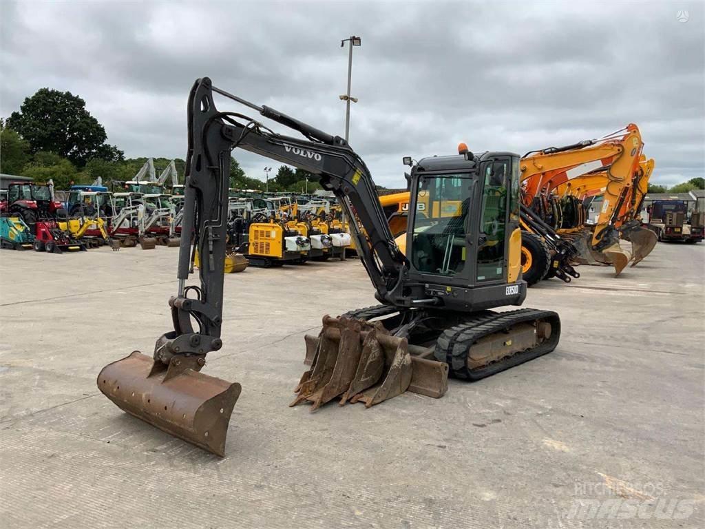 Volvo ECR50 Kāpurķēžu ekskavatori