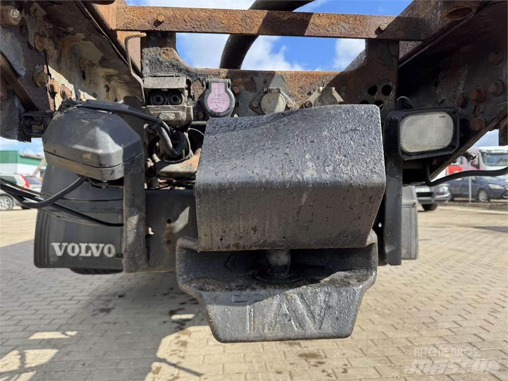 Volvo FM 440 6x2 Platformas/izkraušana no sāniem