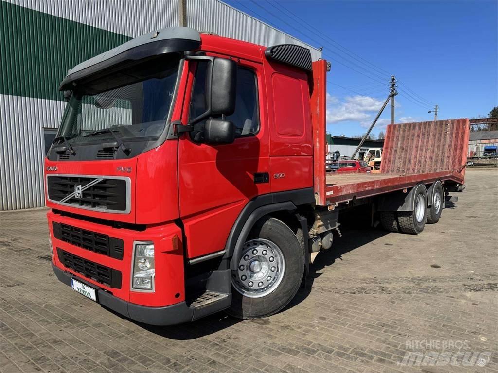 Volvo FM 9 Platformas/izkraušana no sāniem
