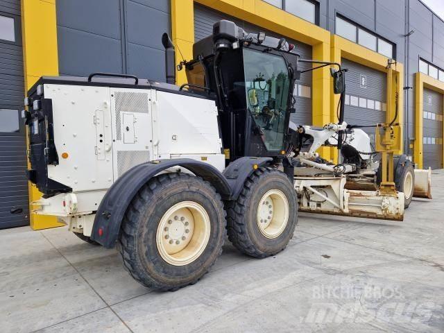 CAT 120AWD Greideri