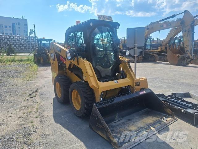 CAT 226D3 Iekrāvēji uz riteņiem