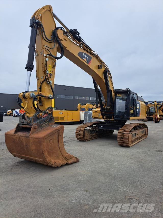 CAT 352F XE Kāpurķēžu ekskavatori