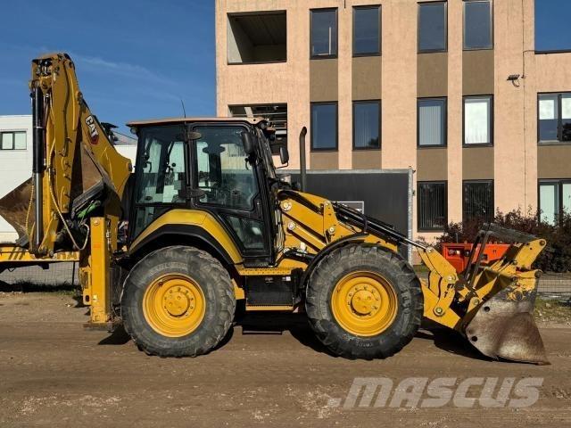 CAT 444 Ekskavatori-iekrāvēji