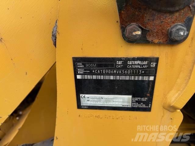 CAT 906M Iekrāvēji uz riteņiem