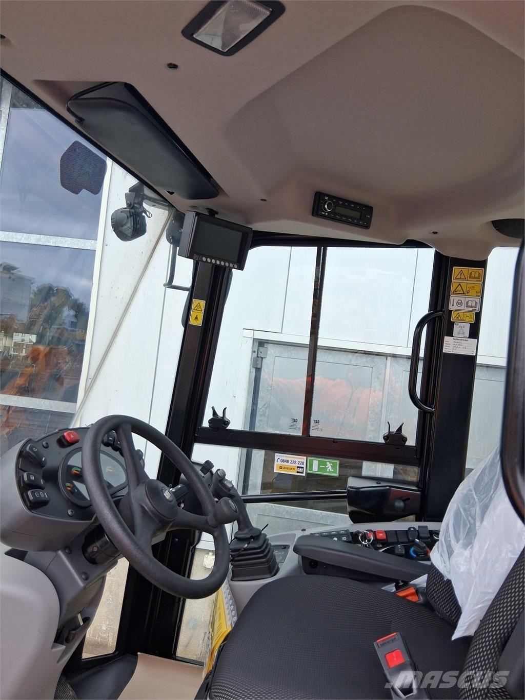 CAT 914 Iekrāvēji uz riteņiem