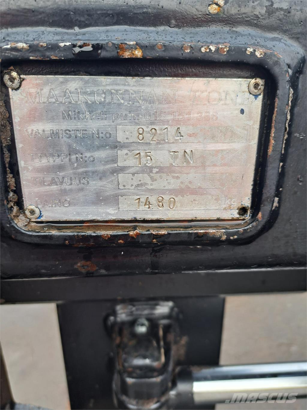 CAT 950M Iekrāvēji uz riteņiem