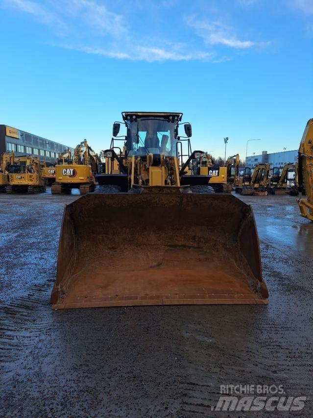 CAT 950M Iekrāvēji uz riteņiem