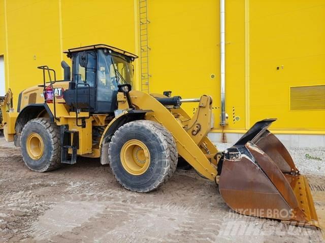 CAT 962 Iekrāvēji uz riteņiem