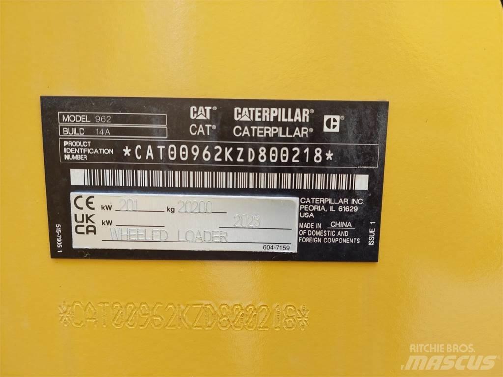 CAT 962 Iekrāvēji uz riteņiem