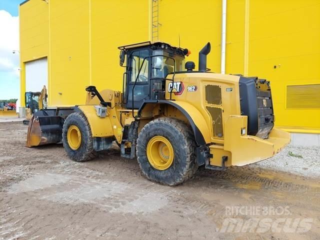CAT 962 Iekrāvēji uz riteņiem