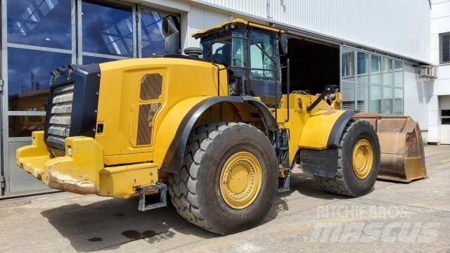 CAT 982M Iekrāvēji uz riteņiem