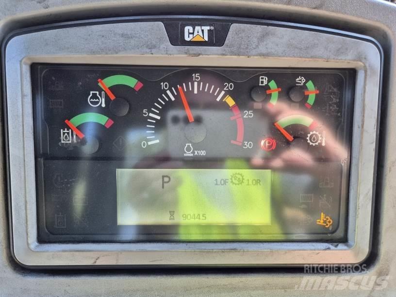 CAT D9T Kāpurķēžu buldozeri
