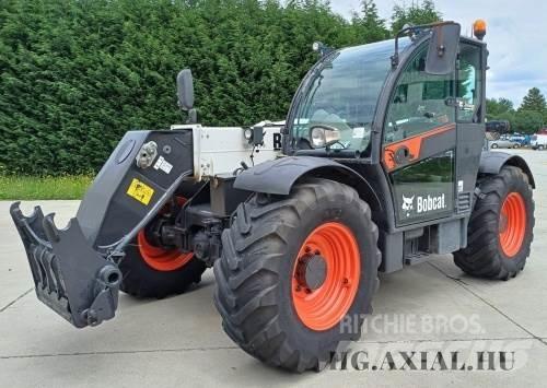 Bobcat TL 38.70 Lauksaimniecības pacēlāji