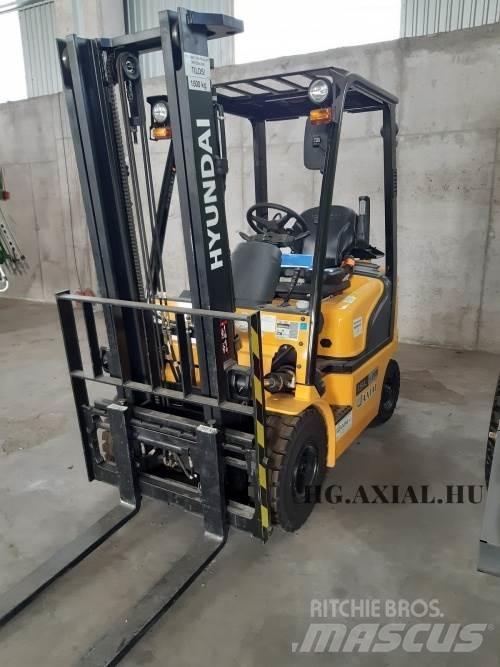 Hyundai 15L-7M Lauksaimniecība- Citi