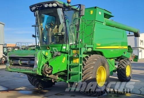 John Deere T660 Ražas novākšanas kombaini