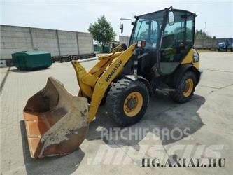 Komatsu 65 Iekrāvēji uz riteņiem