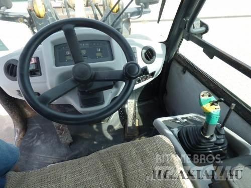 Komatsu 65 Iekrāvēji uz riteņiem