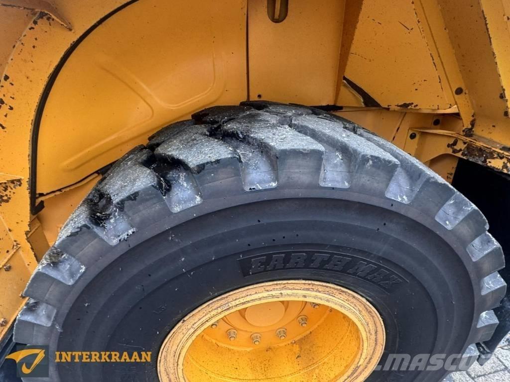 Hyundai HL 955 A Iekrāvēji uz riteņiem