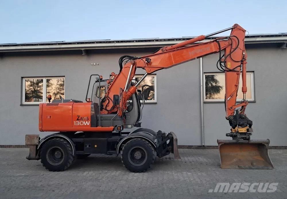 Hitachi ZX 130 W Ekskavatori uz riteņiem