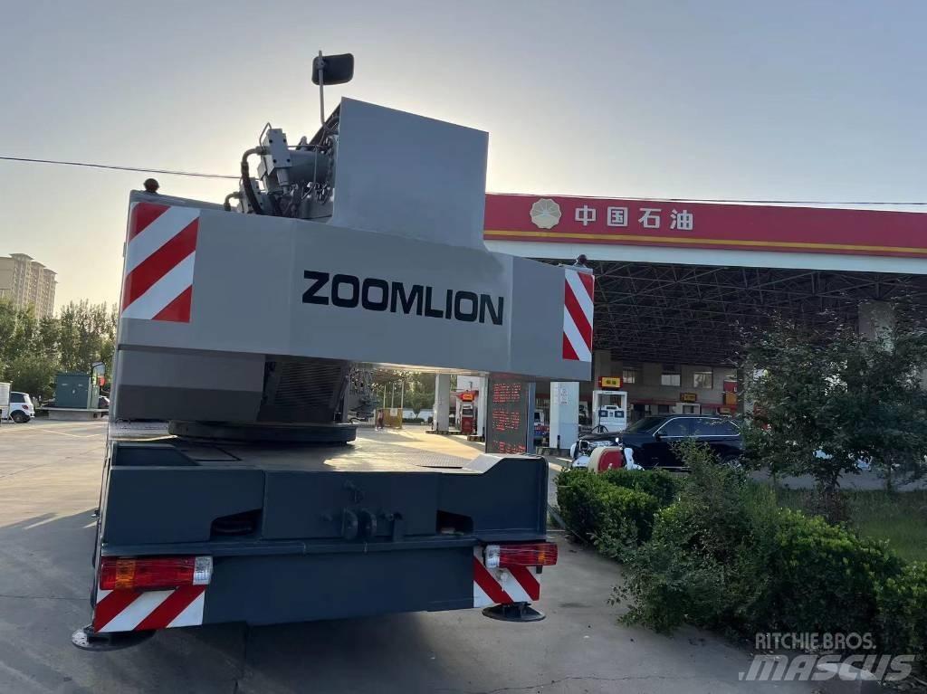 Zoomlion QY25V Visurgājēji celtņi