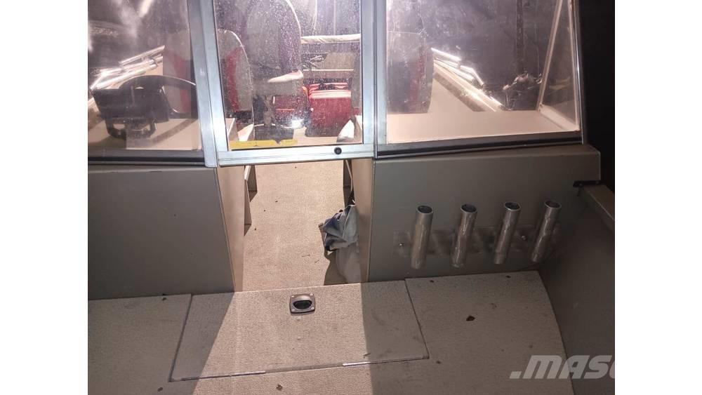  tracker 16 Foot Palīgdzinēji kuģiem