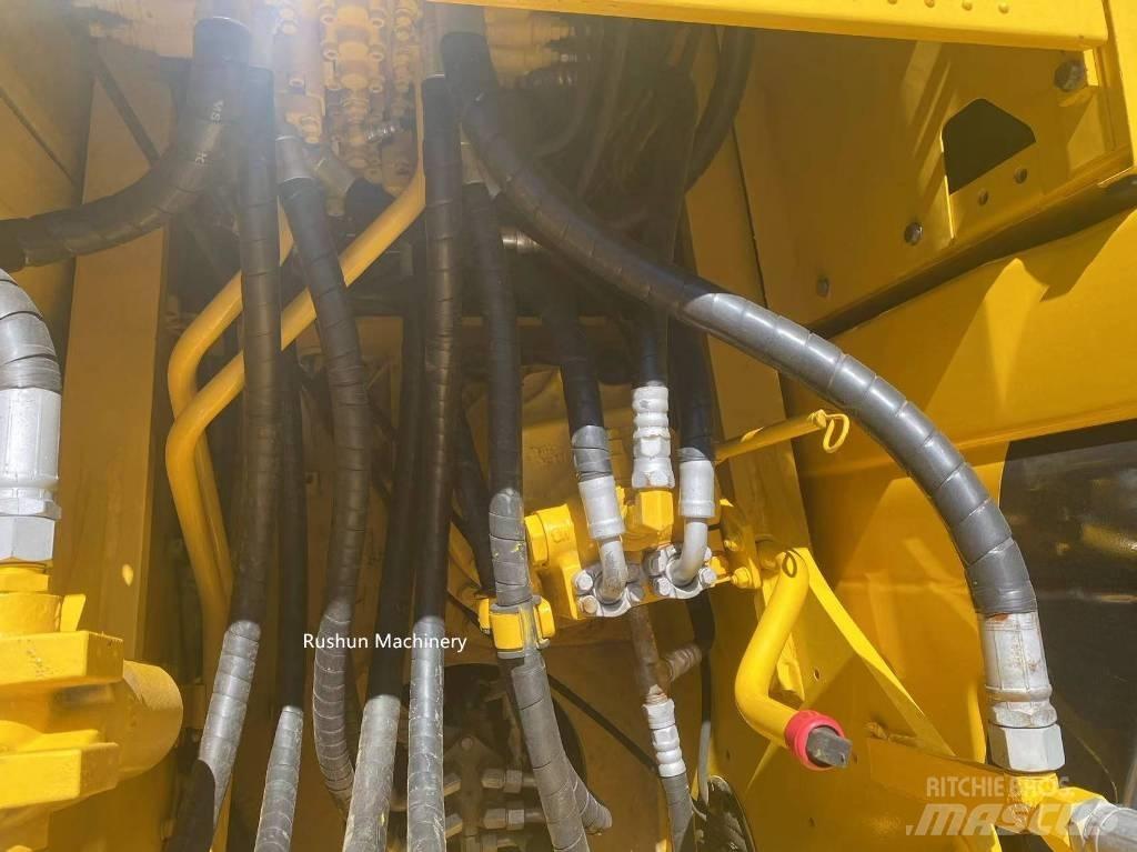 Komatsu PC 200 Vidēja lieluma ekskavatori 7 t - 12 t